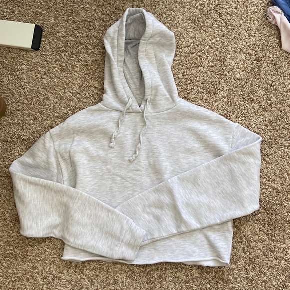 Topshop Women’s Crop Sweatshirt - Picture 2 of 4